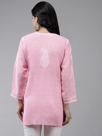 Ada Women's Hand Embroidered Lucknowi Chikankari Cotton Straight Short Top Kurti A178625