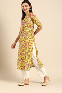 Monira Women's Pure Cambric Cotton Kalamkari Floral Print Straight Kurti