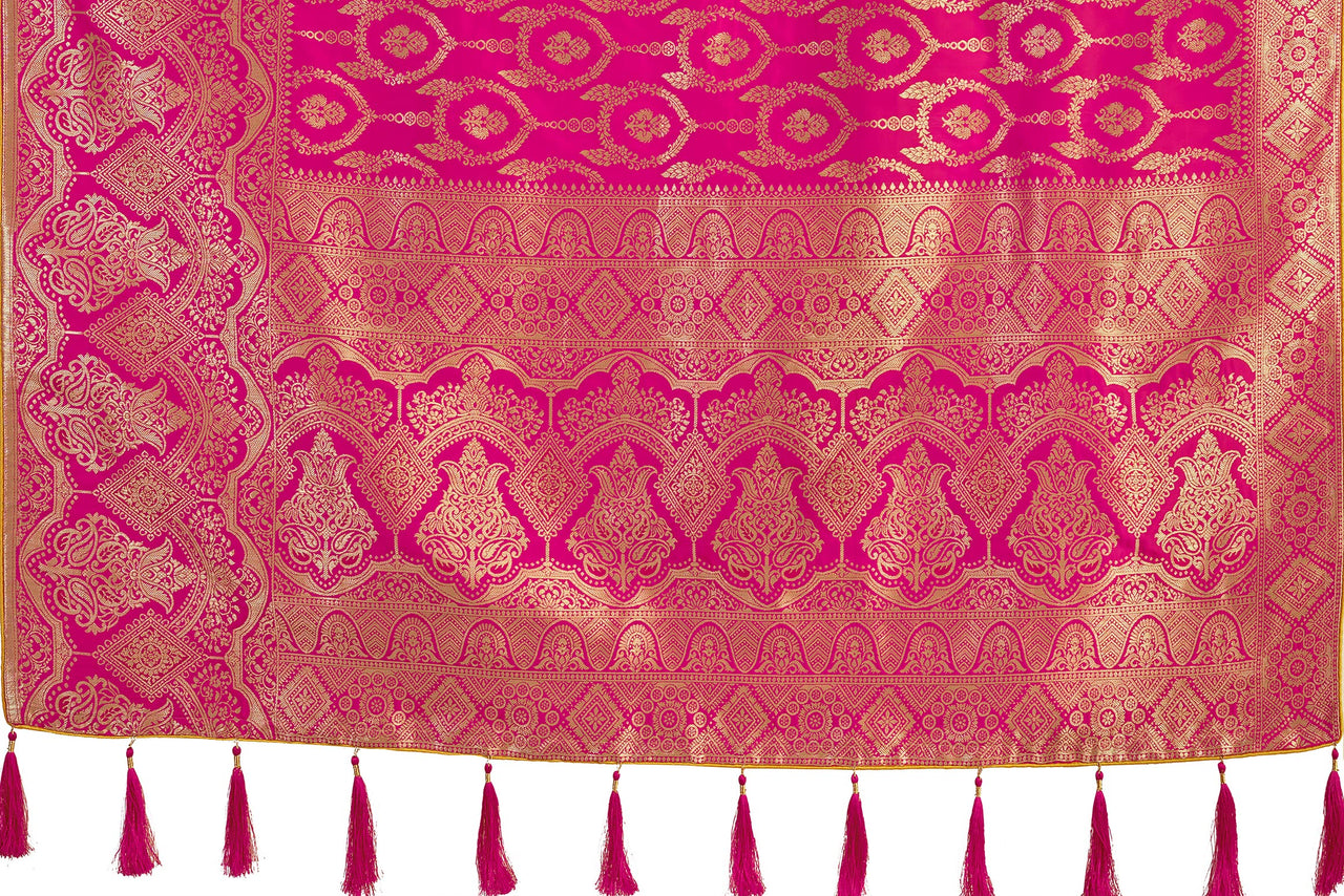 Monjolika Fashion Women's Banarasi Silk Peach Color Golden Zari Woven Saree With Separate Embellished And Unsttiched Blouse Piece