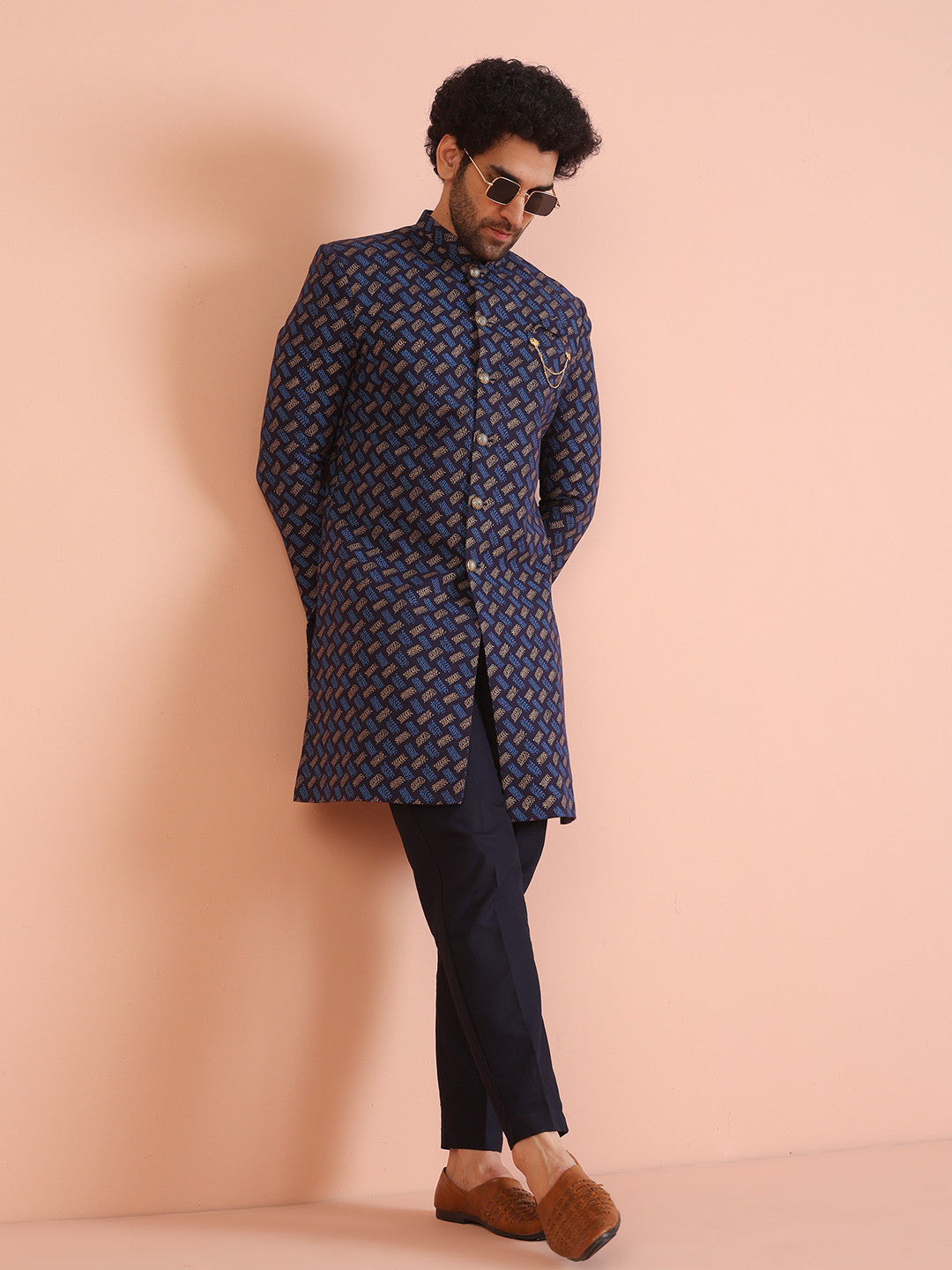 VASTRAMAY Embroidered Sherwani Set