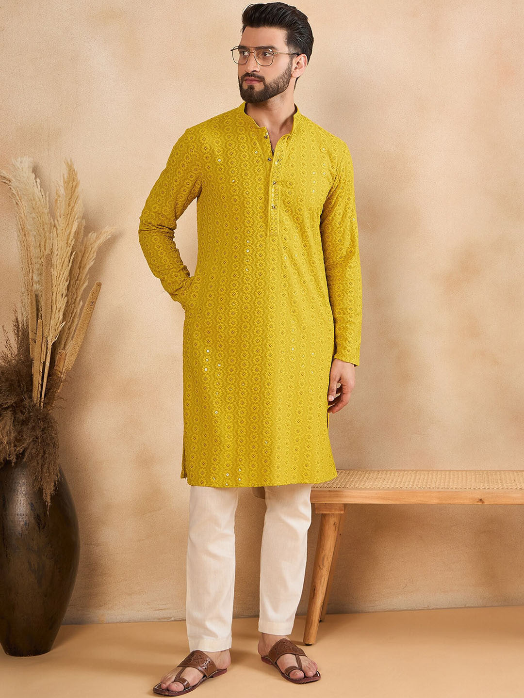 House of Pataudi Embroidered Straight Kurta