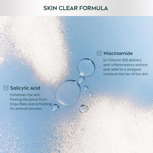NIVEA Derma Skin Clear Toner (200ml), Cleansing and Hydrating Toner, Salicylic Acid Toner Enriched with Niacinamide to Rebalance the Skin and Remove Impurities, For Blemish-Prone Skin