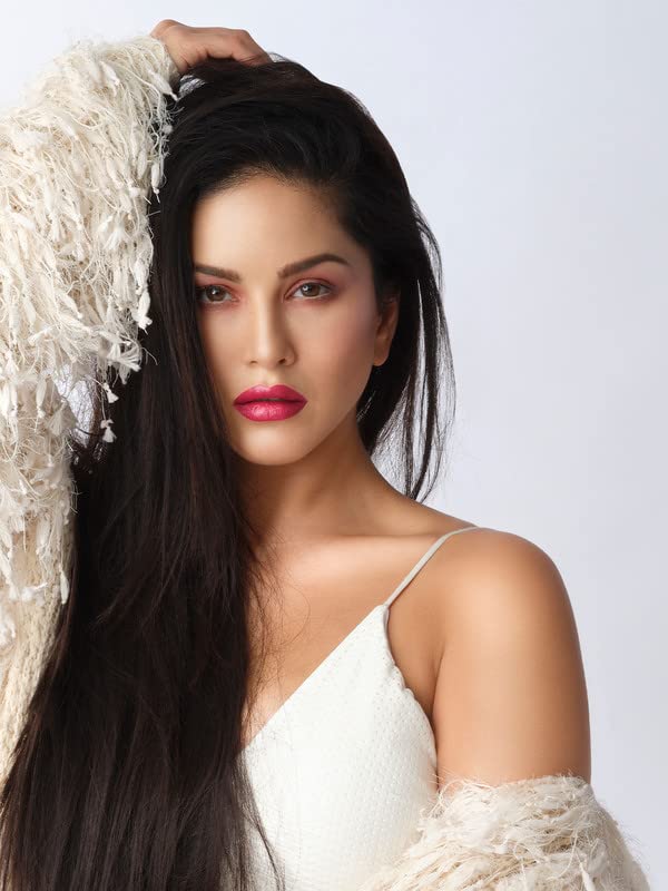 STARSTRUCK BY SUNNY LEONE Liquid Lipstick - Wild Cherry- 6ml | Matte Lip Color | Long Lasting Liquid Matte Lipstick | Waterproof Lipstick | Smudge Proof Lipstick for Women