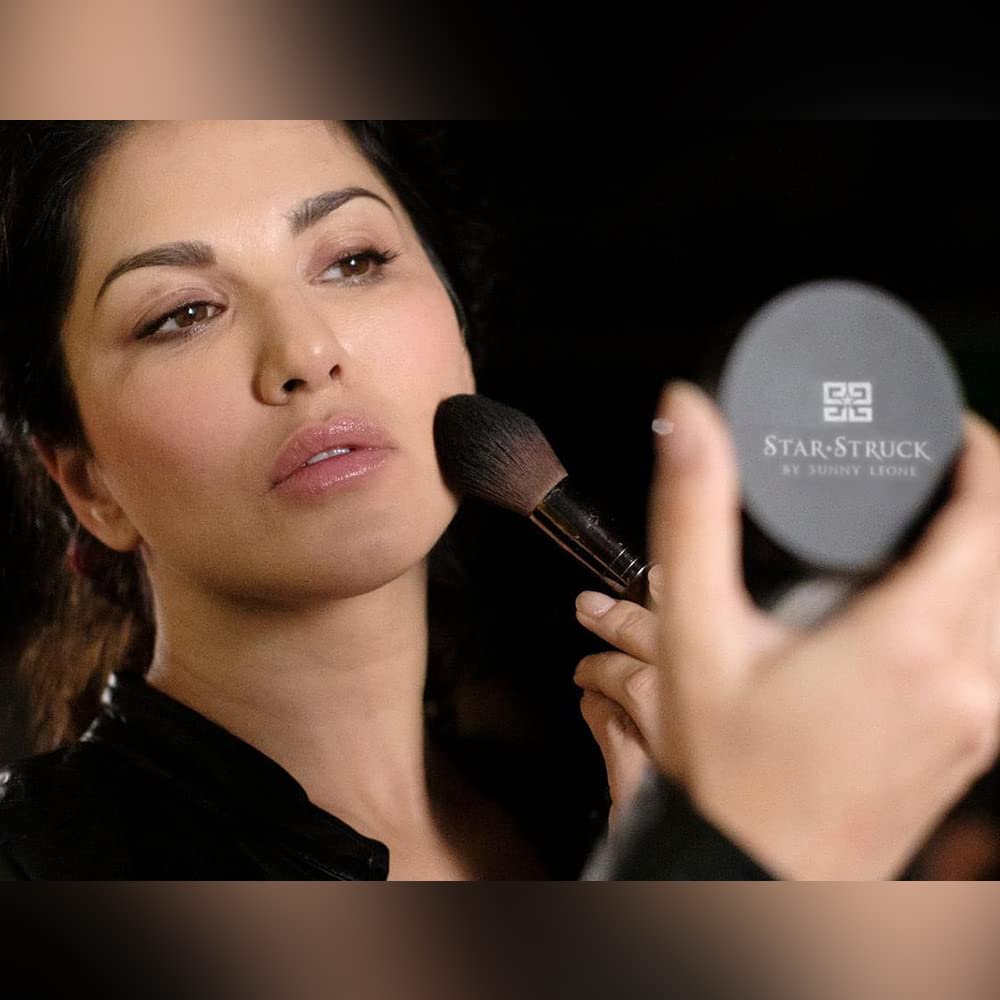 StarStruck By Sunny Leone Translucent HD Loose Powder