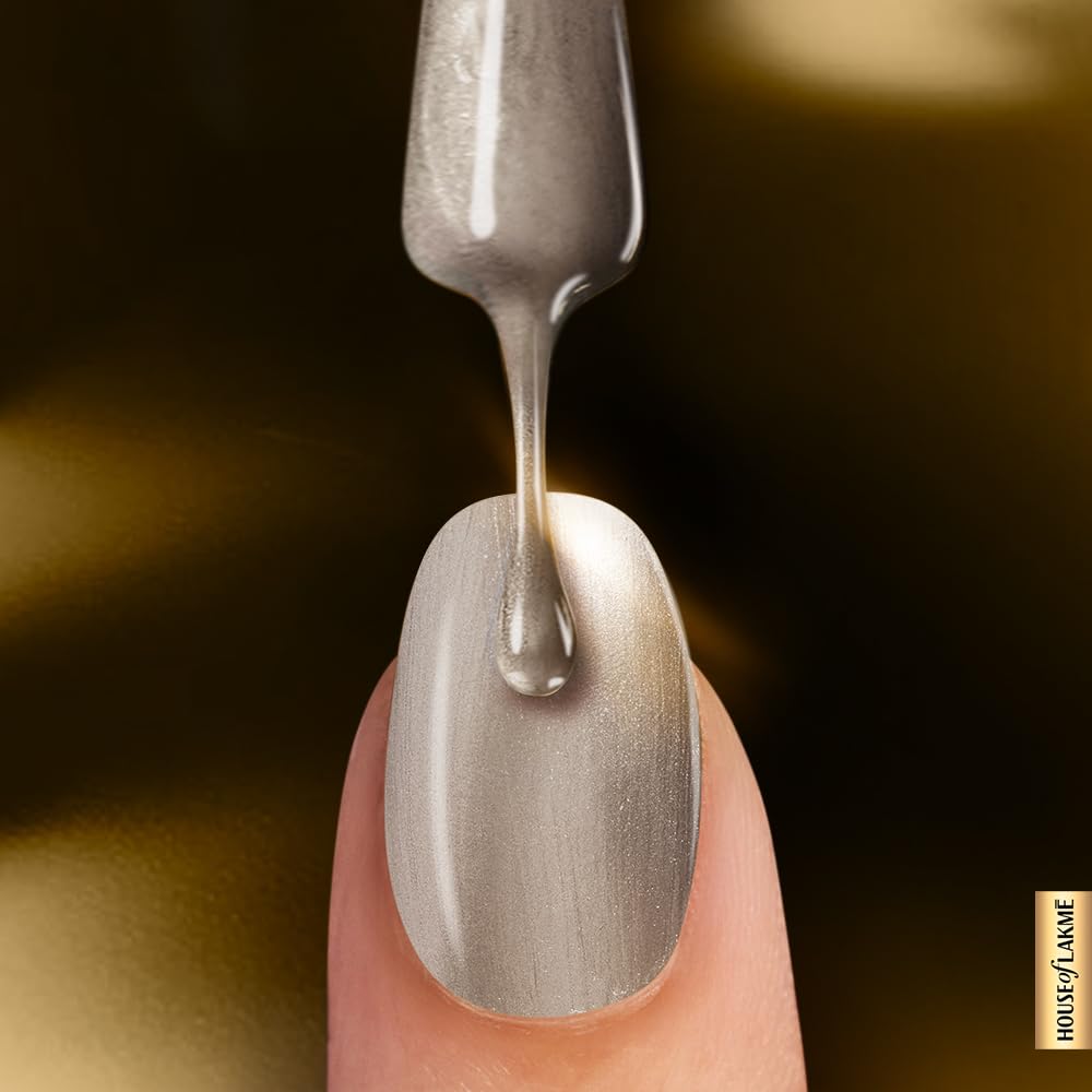 Lakmé Chrome Nail Paint Metallic Finish, Mint 6ml