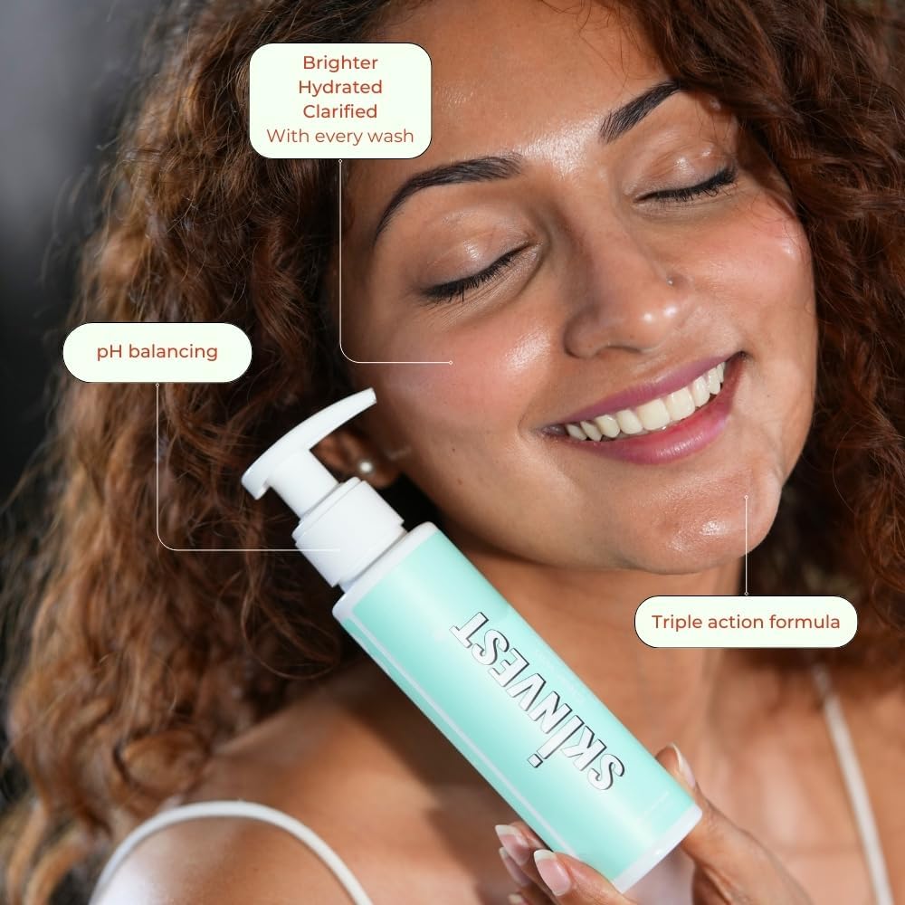 Skinvest Clear Win Face Cleanser for Pimple, Acne 100ml | With Aloe Vera, Salicylic Acid 1% | Helps in Brightening & Hydrating Skin | Helps Reducing Dark Spots & Blackheads | For All Skin Men & Women