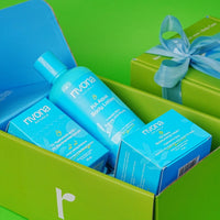 Rivona Naturals Aqua Hydration Luxe Gift set |Diwali Gift Set |Gift Box To Pamper Your Loved Ones | Cooling, Hydrating, Moisturizing | Face Serum, Face Cream, and Body Lotion & Luxury Candle | Pack of 4| All Occasions | All Skin Types | Men and Women