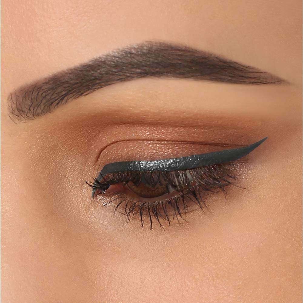 Lakmé Absolute Shine Liquid Eye Liner, Black, Long Lasting Shimmery Liner, 4.5ml & Absolute Blur Perfect Matte Face Primer, Peach, 10g
