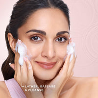 POND's Bright Beauty Anti-Dullness & Brightening Facewash With Niacinamide | For Glass-Skin Like Shine And With 4X Visibly Brighter Skin, 100Gm (Pack of 2)