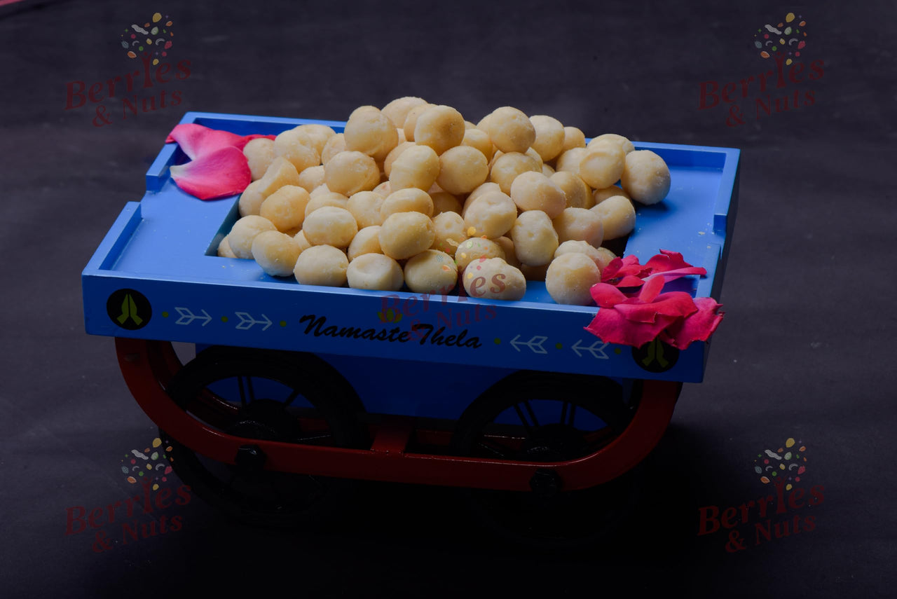 Berries & Nuts Macadamia Nuts - 200 Grams | Crunchy & Delicious, Superfood, Keto-Friendly, Rich & Buttery Texture