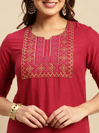 rangita Women 100% Cotton Yoke Zari Embroidered Knee Length Straight Kurti