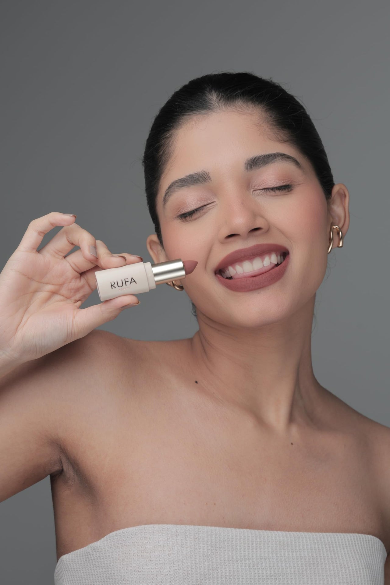 Rufa Beauty Soft Blur Matte Lipsticks (Nudella, Regular)