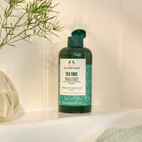 The Body Shop Tea Tree Skin Clearing Facial Wash | Deep Cleanse For Oily Skin | Reduces Blemishes in 7 Days | Enriched with Tea Tree Oil & Salicylic Acid | 250ml