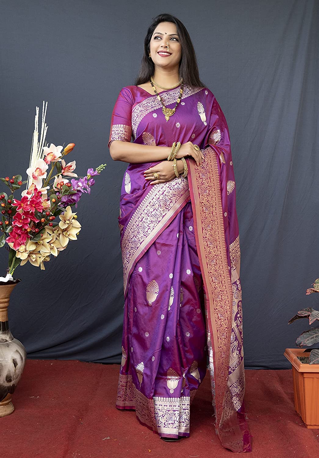 SGF11- Women's  Kanjivaram Pure Soft Silk Handloom Saree Pure Golden Zari With Blouse Piece