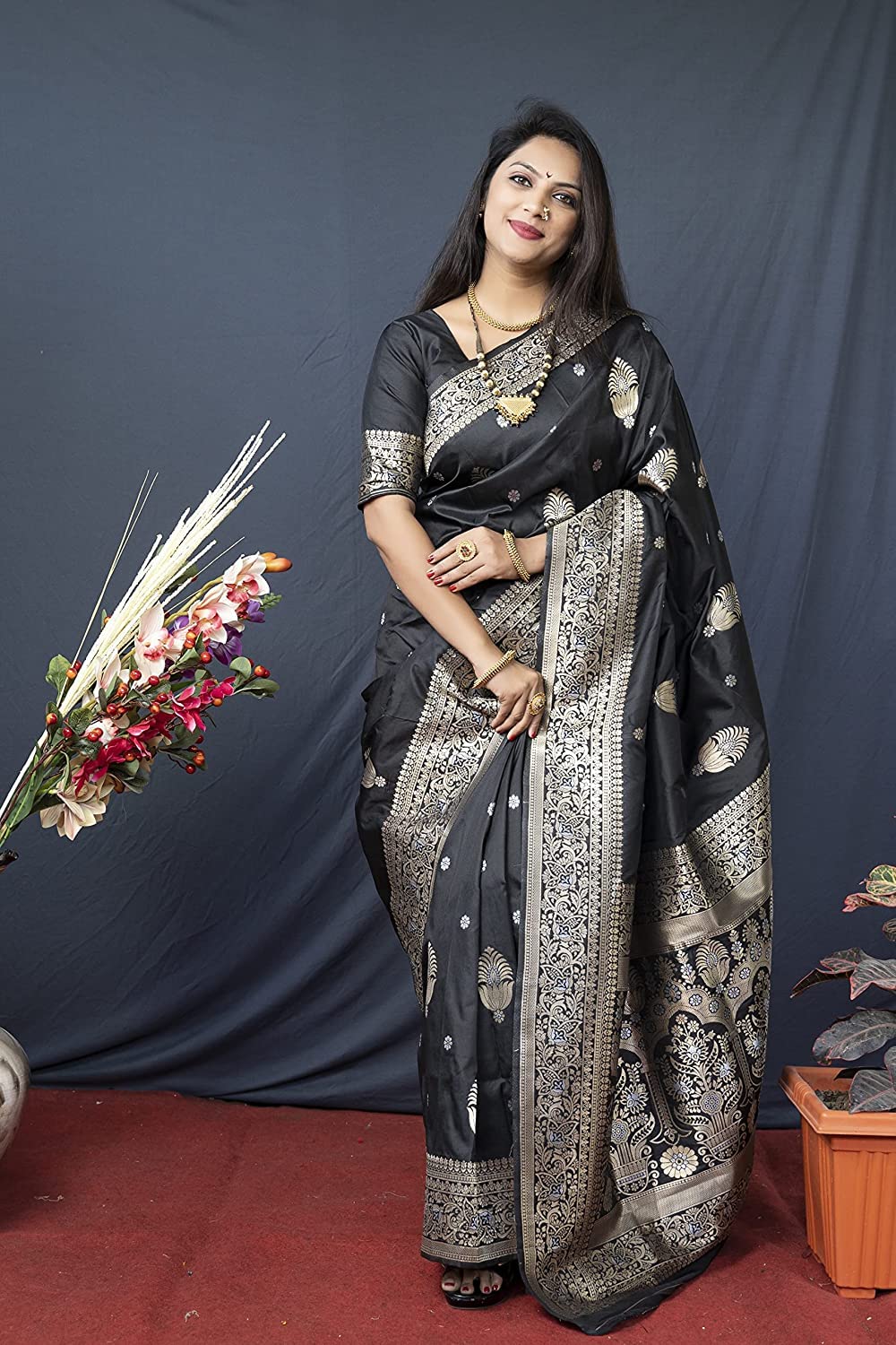 SGF11- Women's  Kanjivaram Pure Soft Silk Handloom Saree Pure Golden Zari With Blouse Piece