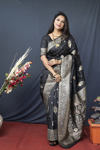 SGF11- Women's  Kanjivaram Pure Soft Silk Handloom Saree Pure Golden Zari With Blouse Piece