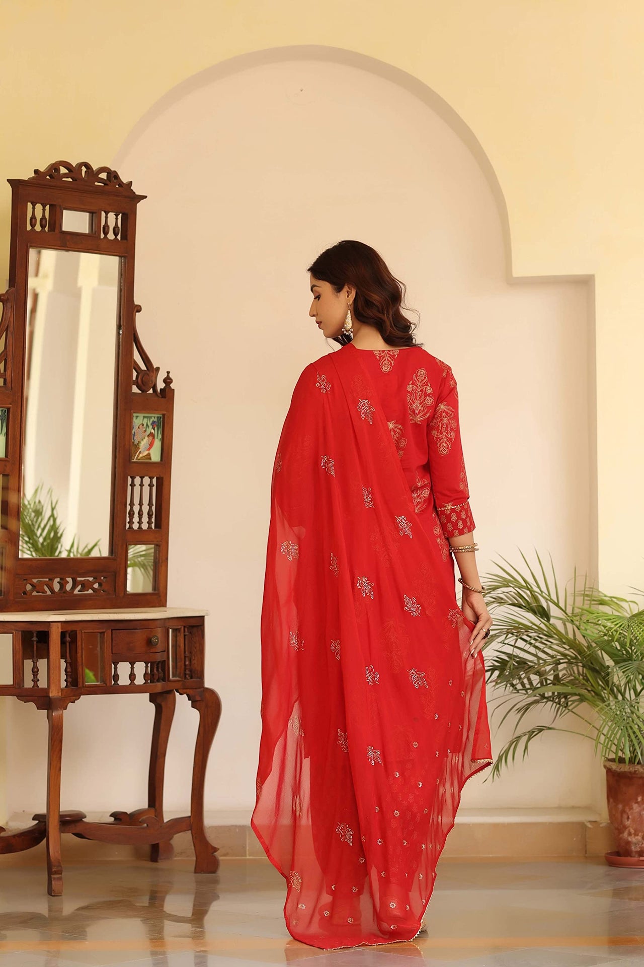 Vaamsi Women's  Cotton Solid Embroidered Kurta Pant Dupatta Set