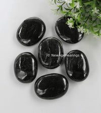 Black Tourmaline Palm Stone - Hot Massage Worry Stone for Natural Body Chakra Balancing, Reiki Healing and Crystal Grid Black Tourmaline (Natural)