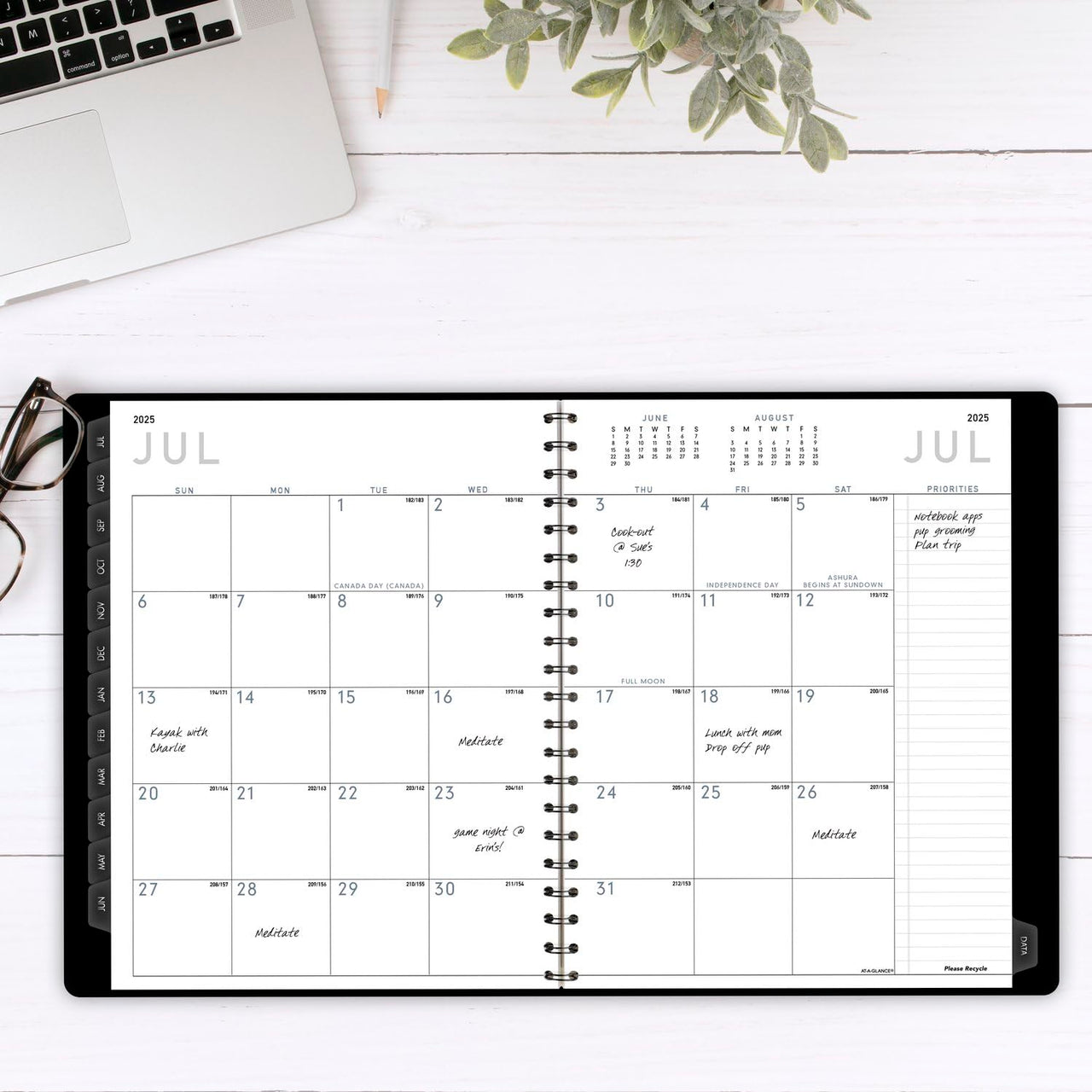 AT-A-GLANCE Planner 2024-2025 Academic, Weekly & Monthly, Half-Hourly Appointment Book, 8-1/4" x 11", Large, Monthly Tabs, Flexible Cover, Contempo, Black (70957X05) 2024-2025 New Edition
