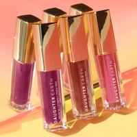 DAUGHTER EARTH Glitter Lip Gloss | Vitamin E Plant Based Flavoured Lip Coat For Women | Hydrating & Plump Lips | Aromatic Super Glossy & Moisturises The Skin With Skin Loving Nutrients | 2.5 ml