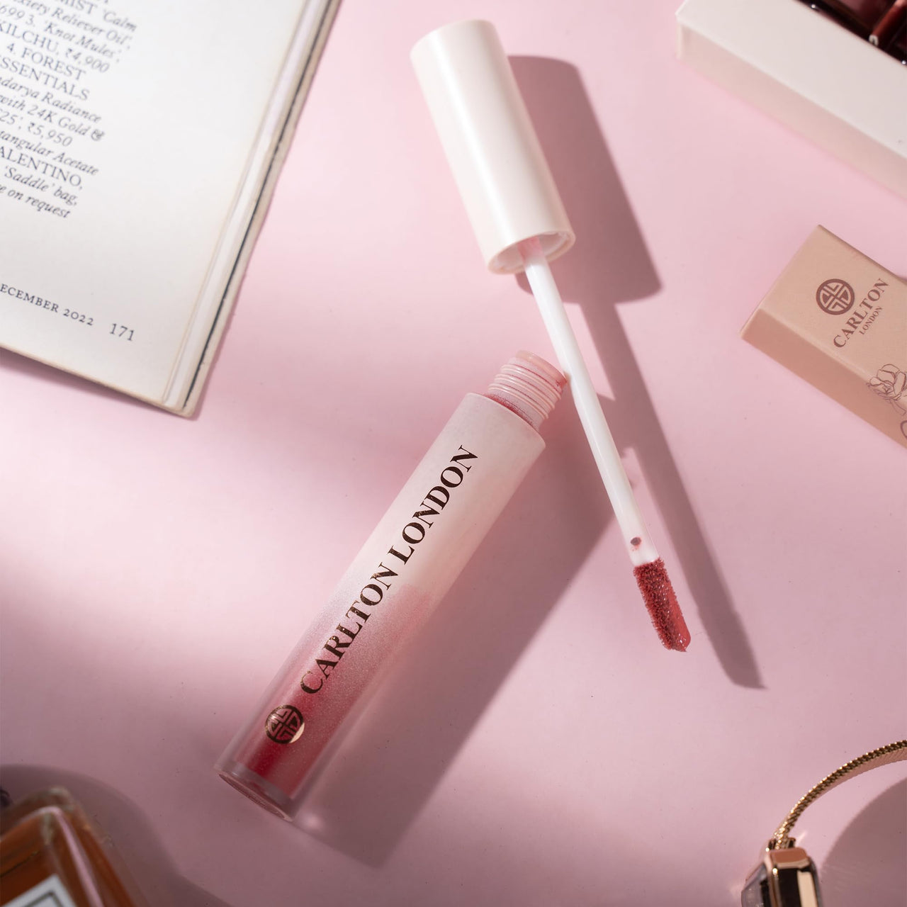 Carlton London Liquid Matte Chuffed Kiss Mocha Me Lipsticks |Enriched with Vitamin E, Avocado Oil | Matte Finish, Non-Sticky and Non-Drying | Upto 12 Hrs- 3ML (Day Dreams)