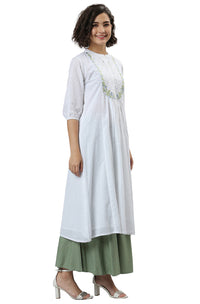 Janasya Women's  White Embroidered Cotton Kurta