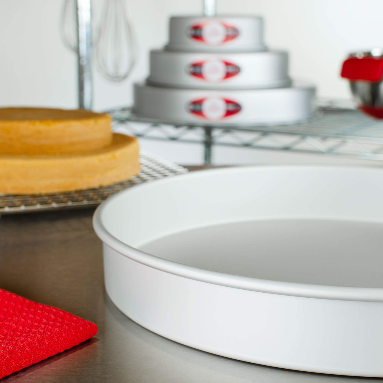 Fat Daddio's  Anodized Aluminum Round Cake Pan, 14 x 2 Inch, Silver 2" Depth