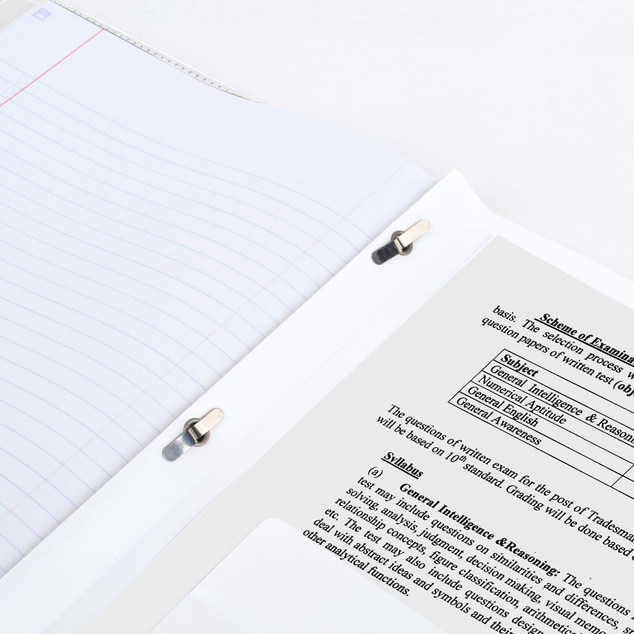 Five Star 2 Pocket Folder, Stay-Put Folder, Plastic Colored Folders with Pockets & Prong Fasteners for 3-Ring Binders, Great for Home School Supplies & Home Office, 11-5/8" x 9-5/16”, White (72494)