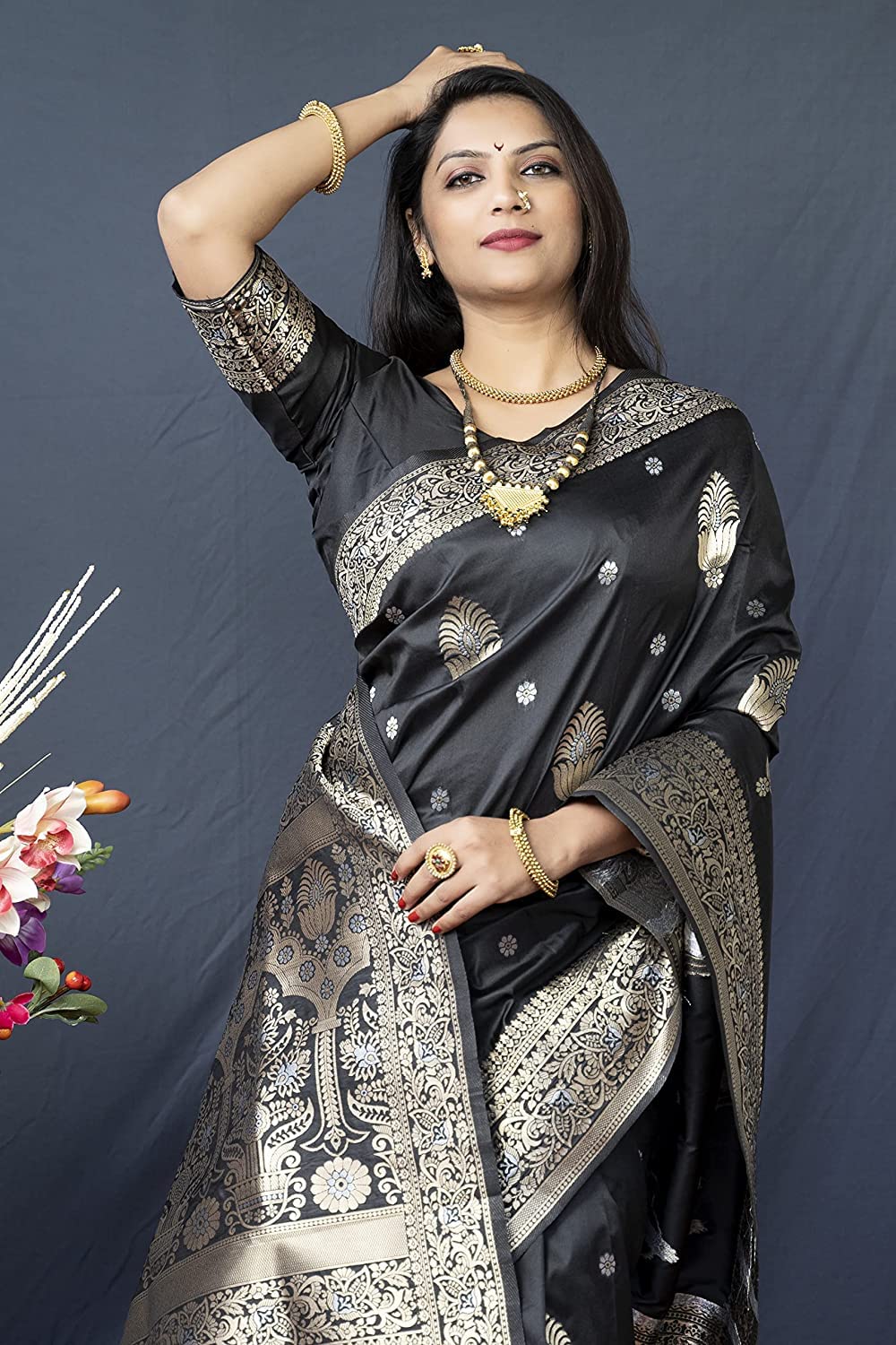 SGF11- Women's  Kanjivaram Pure Soft Silk Handloom Saree Pure Golden Zari With Blouse Piece