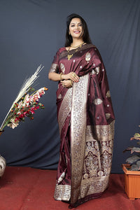 SGF11- Women's  Kanjivaram Pure Soft Silk Handloom Saree Pure Golden Zari With Blouse Piece
