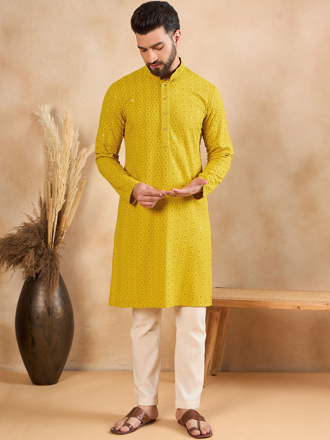 House of Pataudi Embroidered Straight Kurta