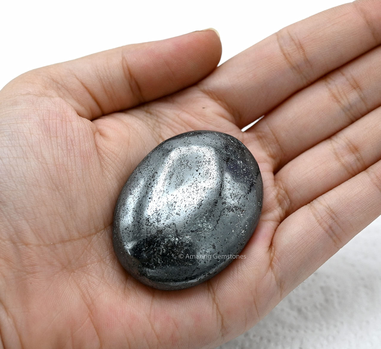 Hematite Palm Stone - Massage Worry Stone for Natural Body Chakra Balancing, Reiki Healing and Crystal Grid Hematite