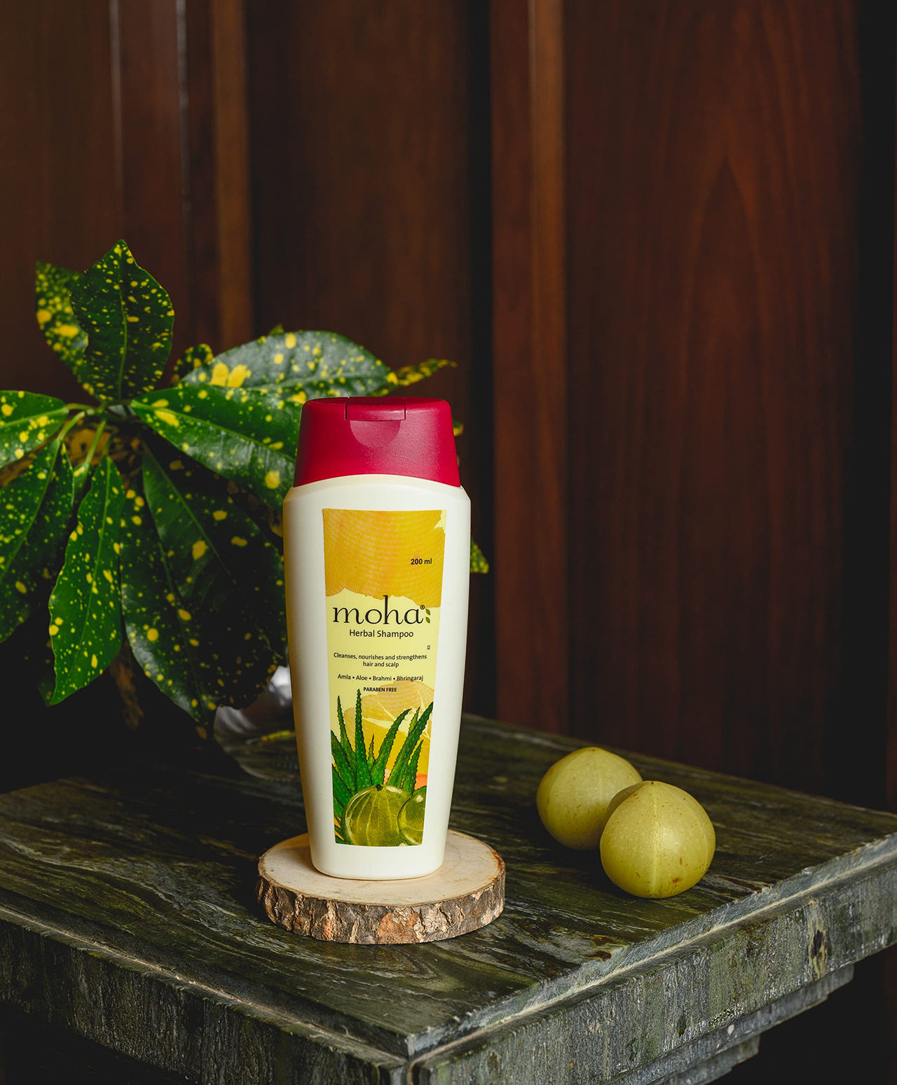 moha: Herbal Hair Shampoo Herbal Hair Cleanser With Benefits Of Amla, Aloe, Brahmi & Bhringaraj For Daily Use For All Hair Types -(200 ml) Pack of 1