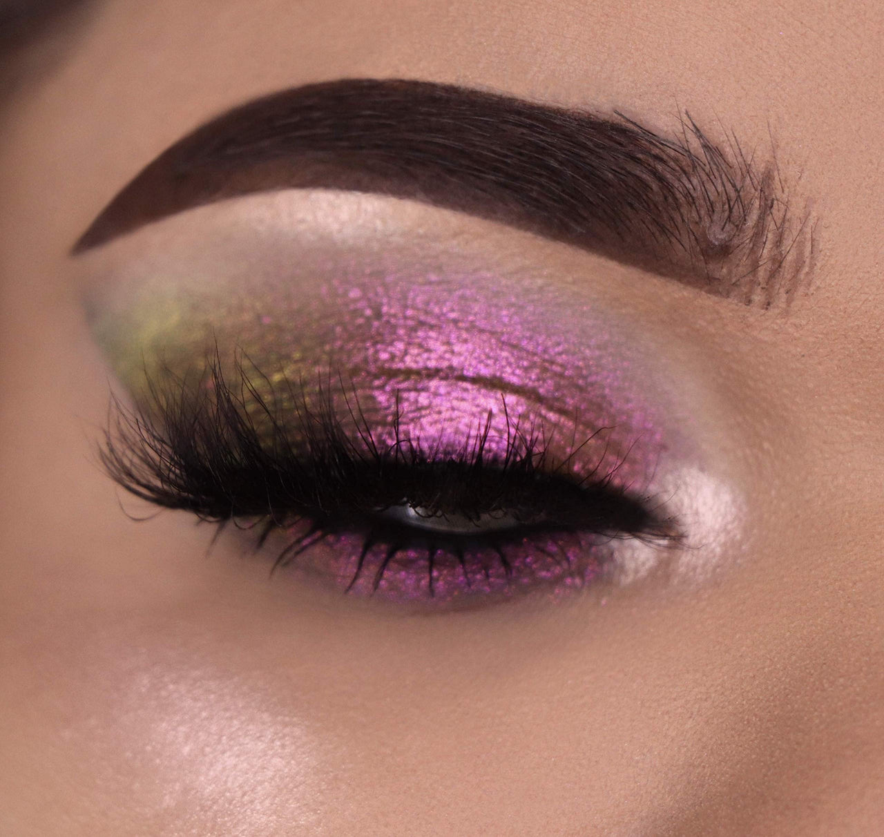 Charmacy Milano Insane Shifters Eyeshadow (Shade 503) - 1.8 g, Multi-Chrome, Smooth Texture, Highly Pigmented, Metallic, Shimmer Effect, One Swipe Coverage, Glam Eyes