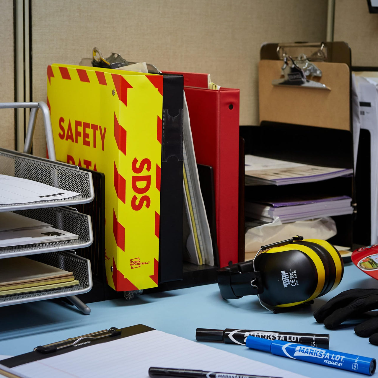 Avery Heavy-Duty Industrial SDS Binder, 3" One-Touch Rings, Yellow/Red Border (18952)