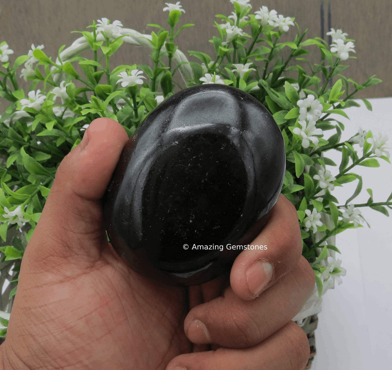 Black Tourmaline Large Palm Stone - Massage Worry Stone for Natural Body Chakra Balancing, Reiki Healing and Crystal Grid Black Tourmaline - Mental (Large)
