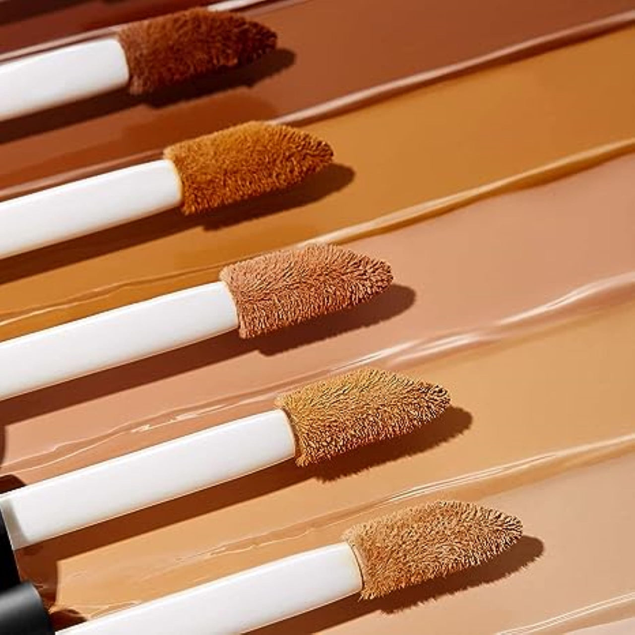 e.l.f. 16HR Camo Liquid Concealer, Full Coverage & Highly Pigmented, Matte Finish, Light Beige, 0.203 Fl Oz (6mL)
