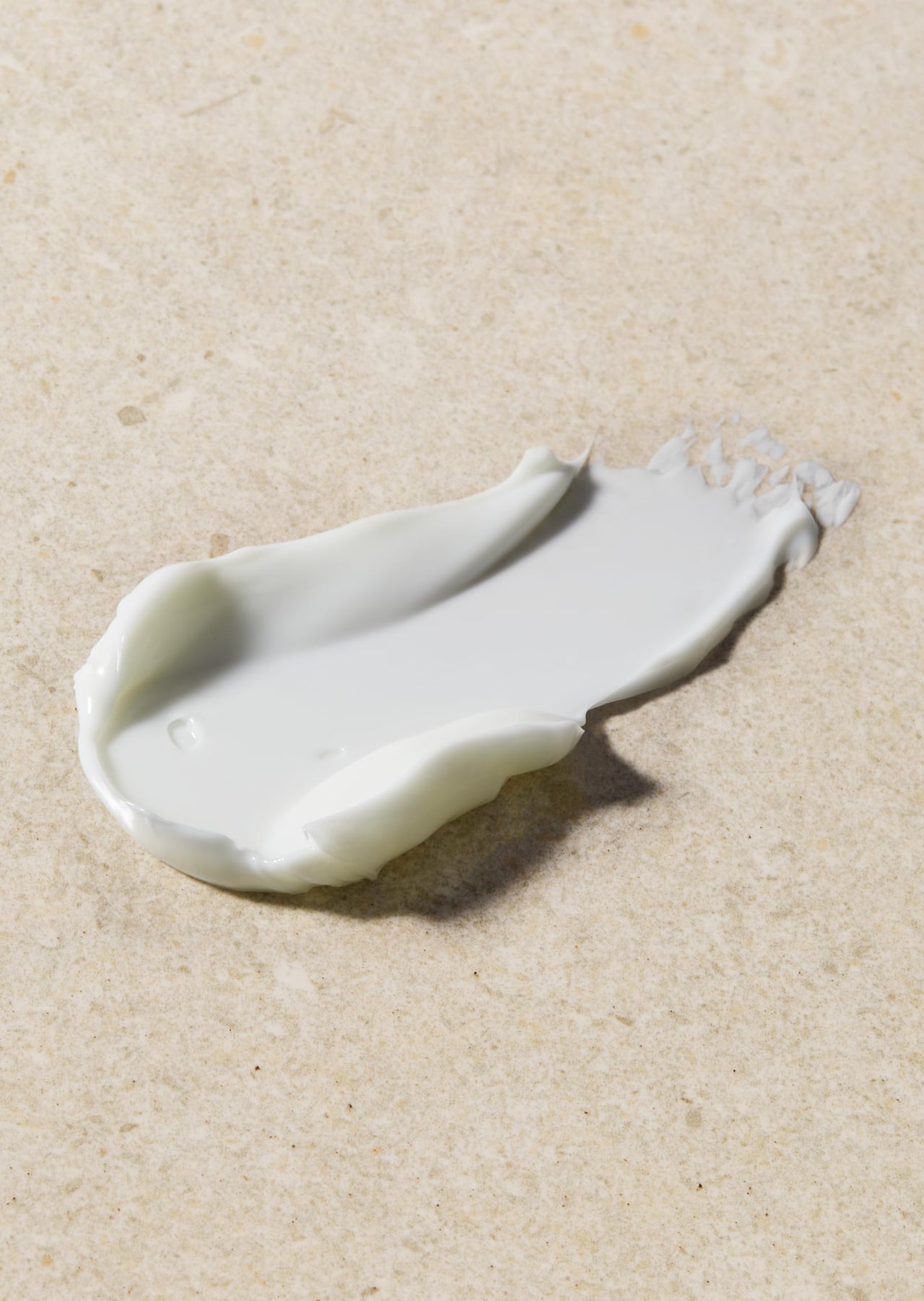 The Body Shop Vitamin E Intense Moisture Cream | 72H Hydration with Hyaluronic Acid & Raspberry Seed Oil | Restores Dry Skin | Vegetarian | For Men & Women | 50ml