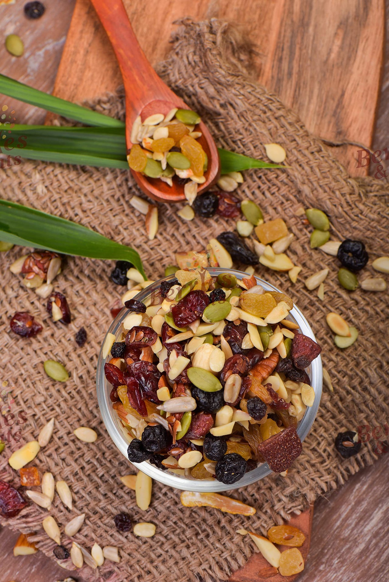 Berries And Nuts Super Trail Mix | Mixed Berries, Nuts and Seeds | 20 + Varities of Assorted Dry Fruit Mix with Berries, Nuts, Seeds & Fruits as Immunity Booster | 600 Grams | 3 Bottles of 200 Grams