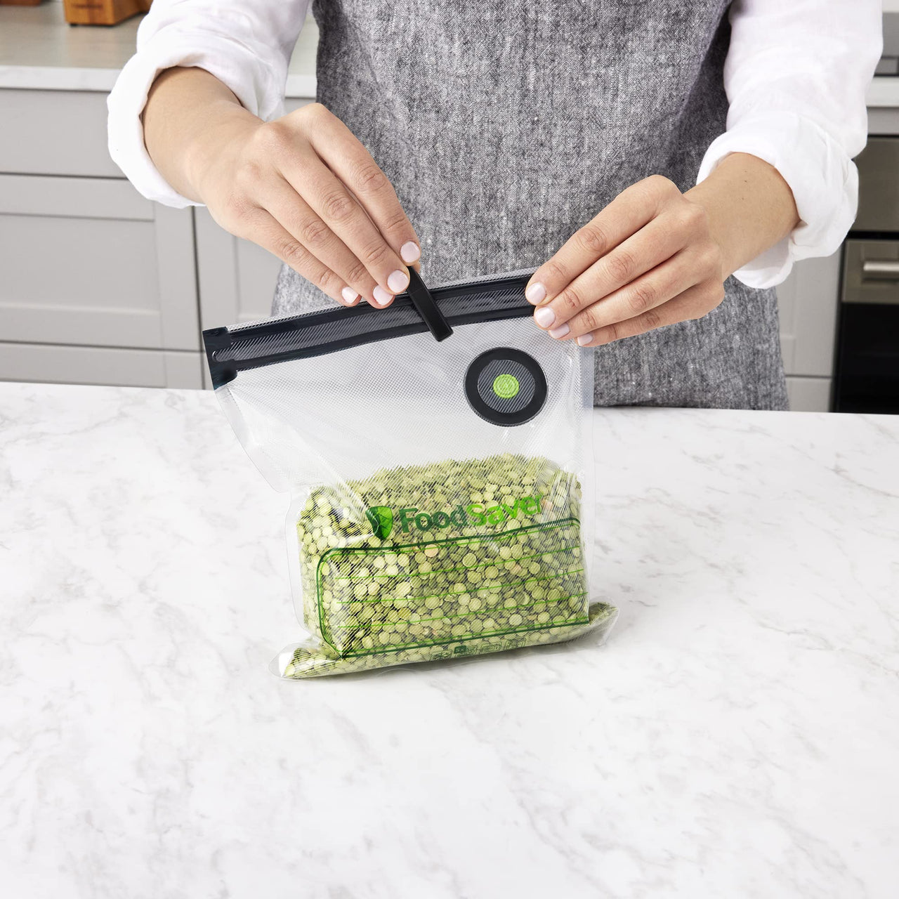 FoodSaver® Reusable Gallon Vacuum Zipper Bags, for Use with FoodSaver Handheld Vacuum Sealers, 8 Count 8 CT Zipper Bags