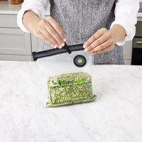 FoodSaver® Reusable Gallon Vacuum Zipper Bags, for Use with FoodSaver Handheld Vacuum Sealers, 8 Count 8 CT Zipper Bags