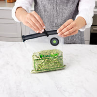 FoodSaver® Reusable Gallon Vacuum Zipper Bags, for Use with FoodSaver Handheld Vacuum Sealers, 8 Count 8 CT Zipper Bags