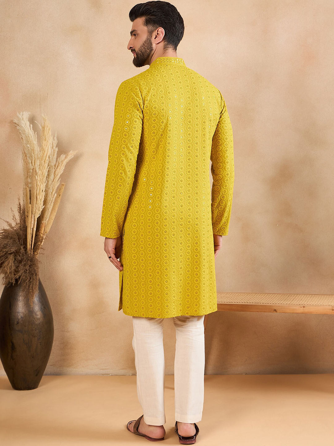 House of Pataudi Embroidered Straight Kurta