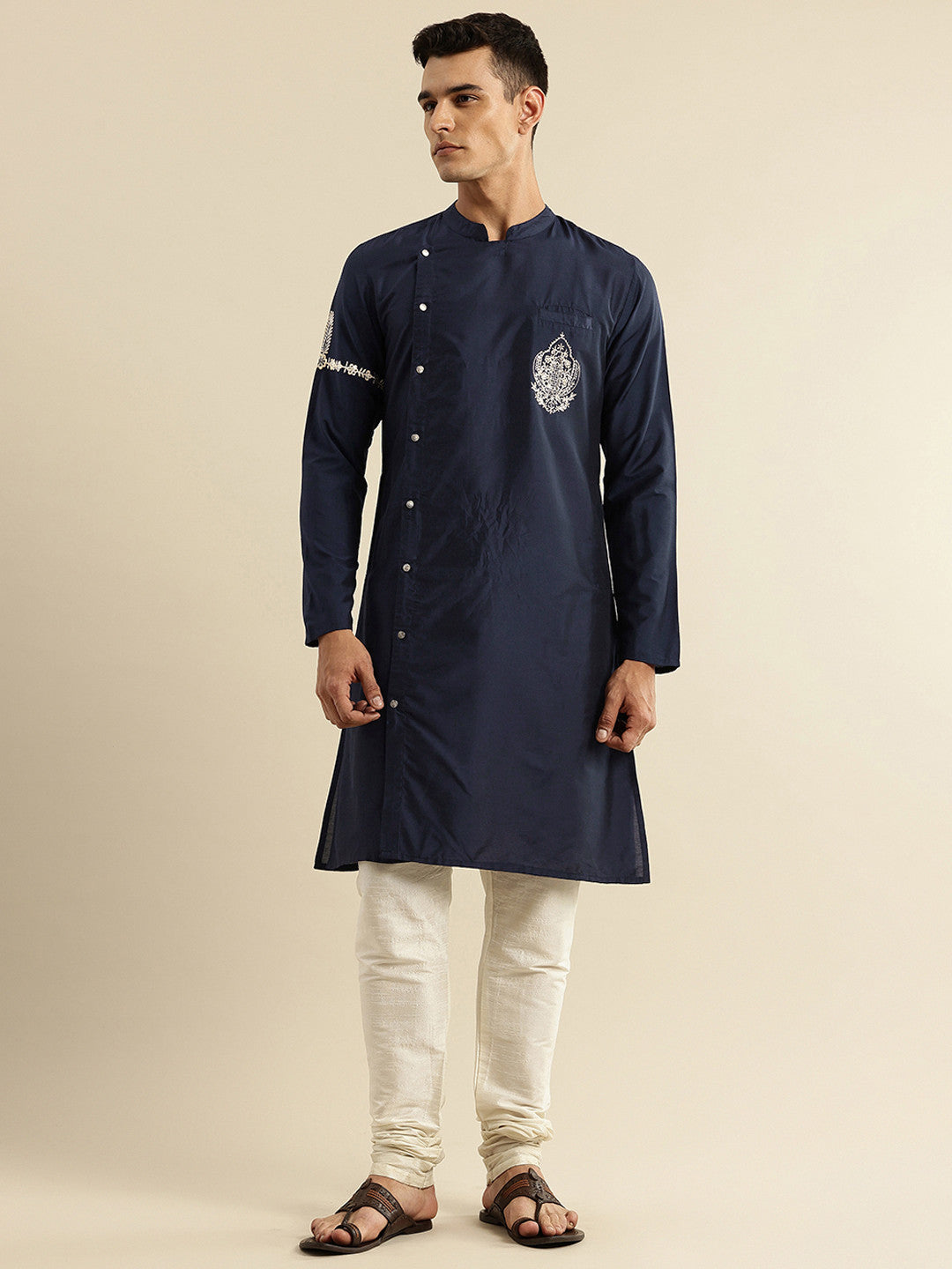 House of Pataudi Embroidered Jashn Kurta