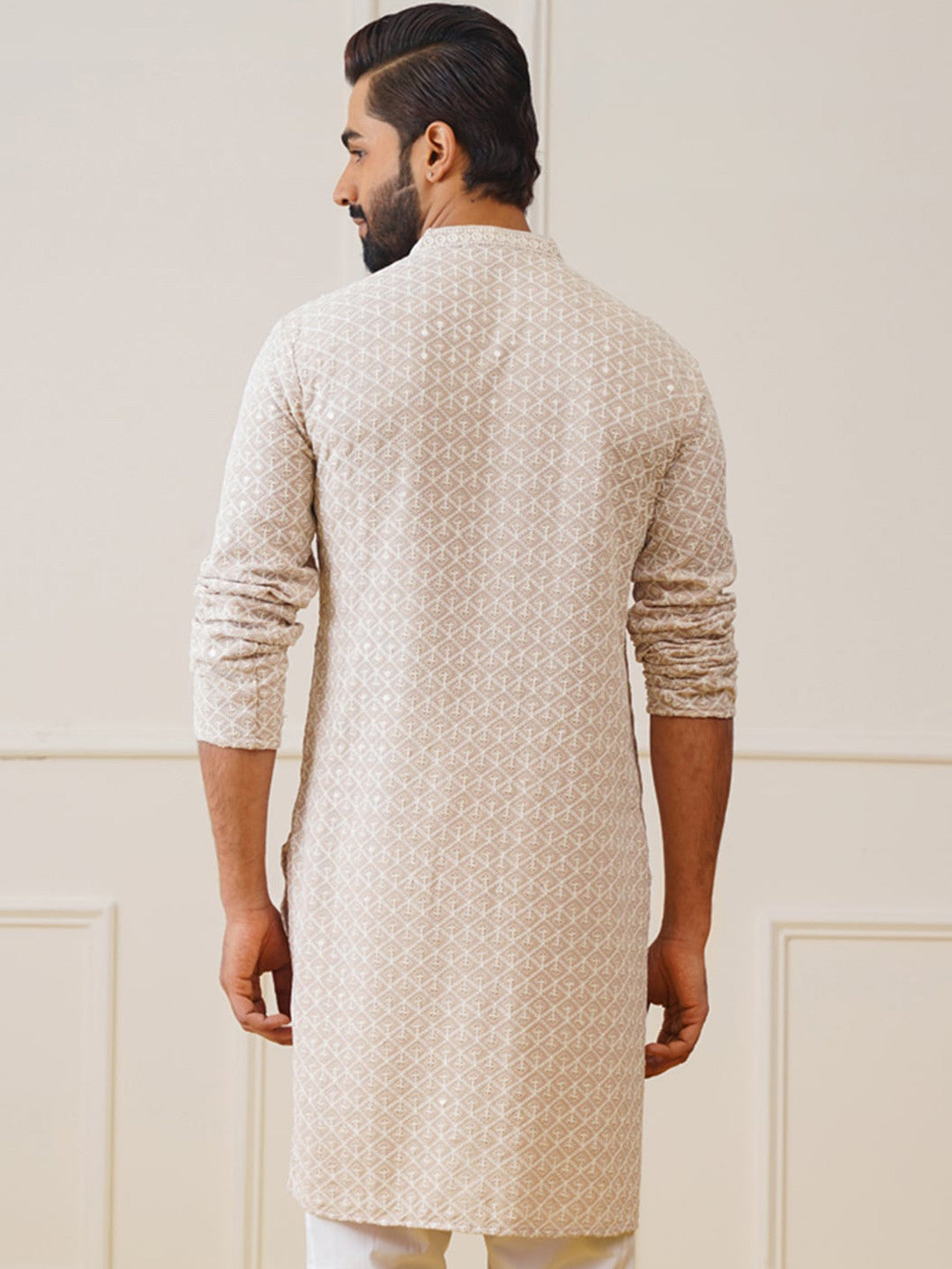Jompers Embroidered Straight Kurta