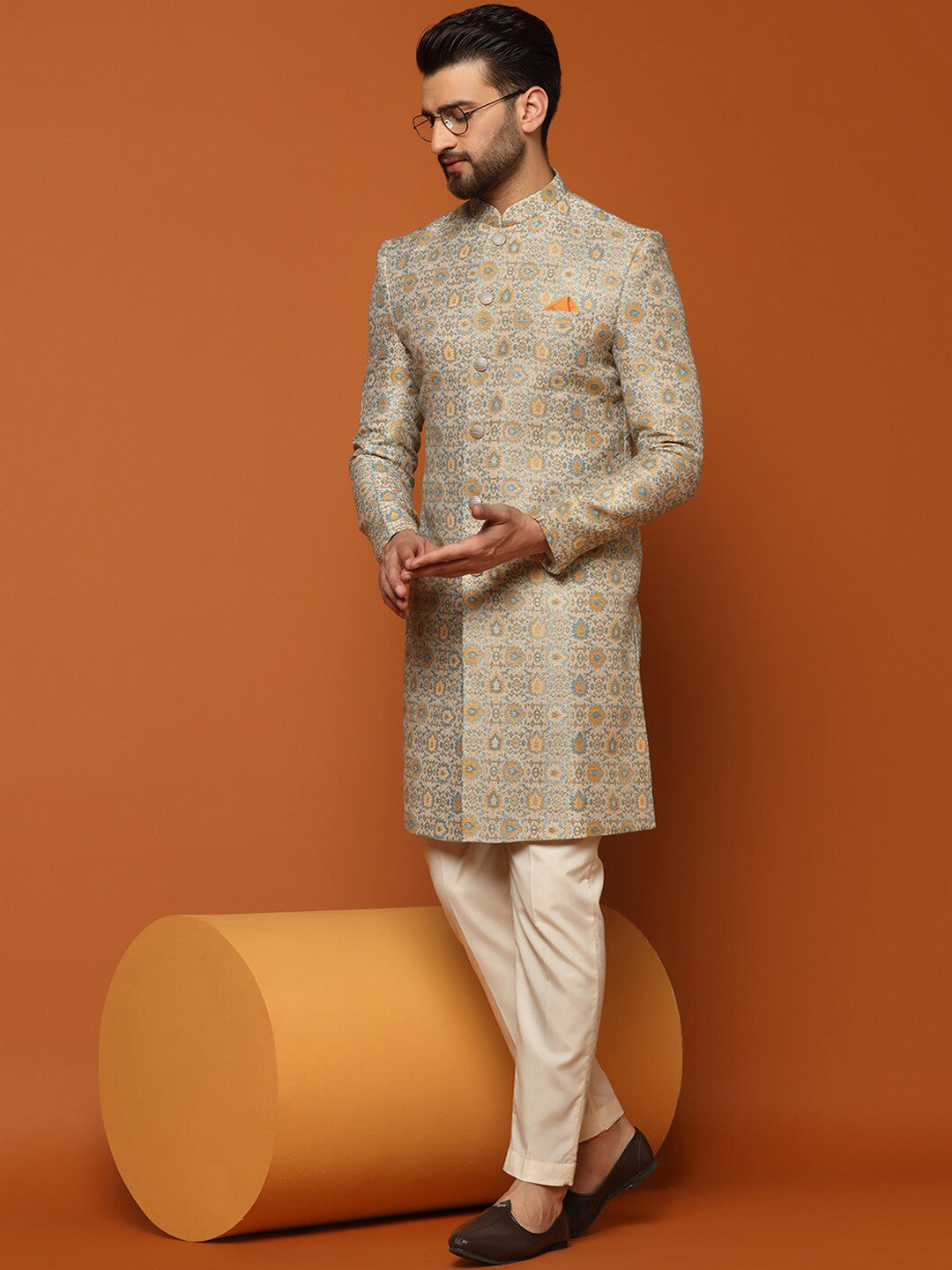 VASTRAMAY Embroidered Sherwani Set
