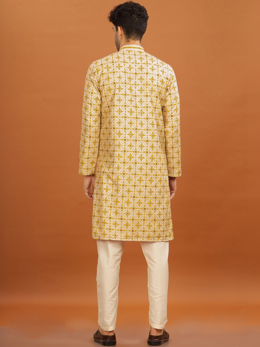 Anouk Men Floral Embroidered Kurta