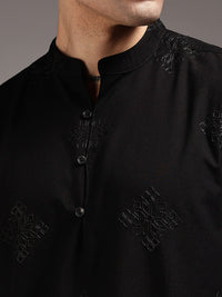 HERE&NOW Men Embroidered Kurta