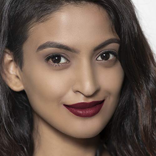 Faces Canada Ultime Pro Matte Lip Crayon Put me on 13 2.8 g With Free Sharpener (Pink)