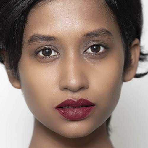Faces Canada Ultime Pro Matte Lip Crayon Put me on 13 2.8 g With Free Sharpener (Pink)